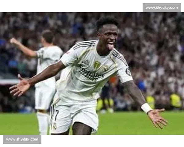 皇马上诉卢宁红牌:为护维尼修斯冲替补席,唯一重罚引争议 皇马上诉卢宁红牌:为护维尼修斯冲替补席,唯一重罚引争议