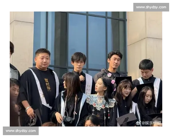 易烊千玺中戏补典礼:终于填了青春的 “缺口” 易烊千玺中戏补典礼:终于填了青春的 “缺口”