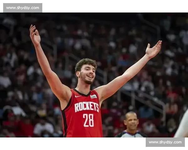 火箭险踩雷！申京会是下一个姚明？5 大误区别步掘金后尘